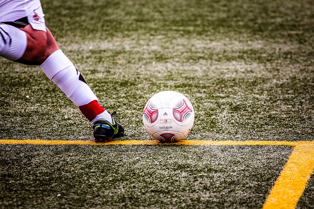 比赛季票价格最低80美元.